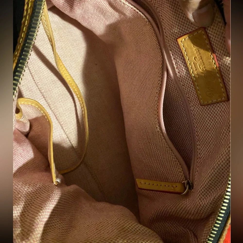 Dooney & Bourke Satchel Like New - Picture 5 of 6
